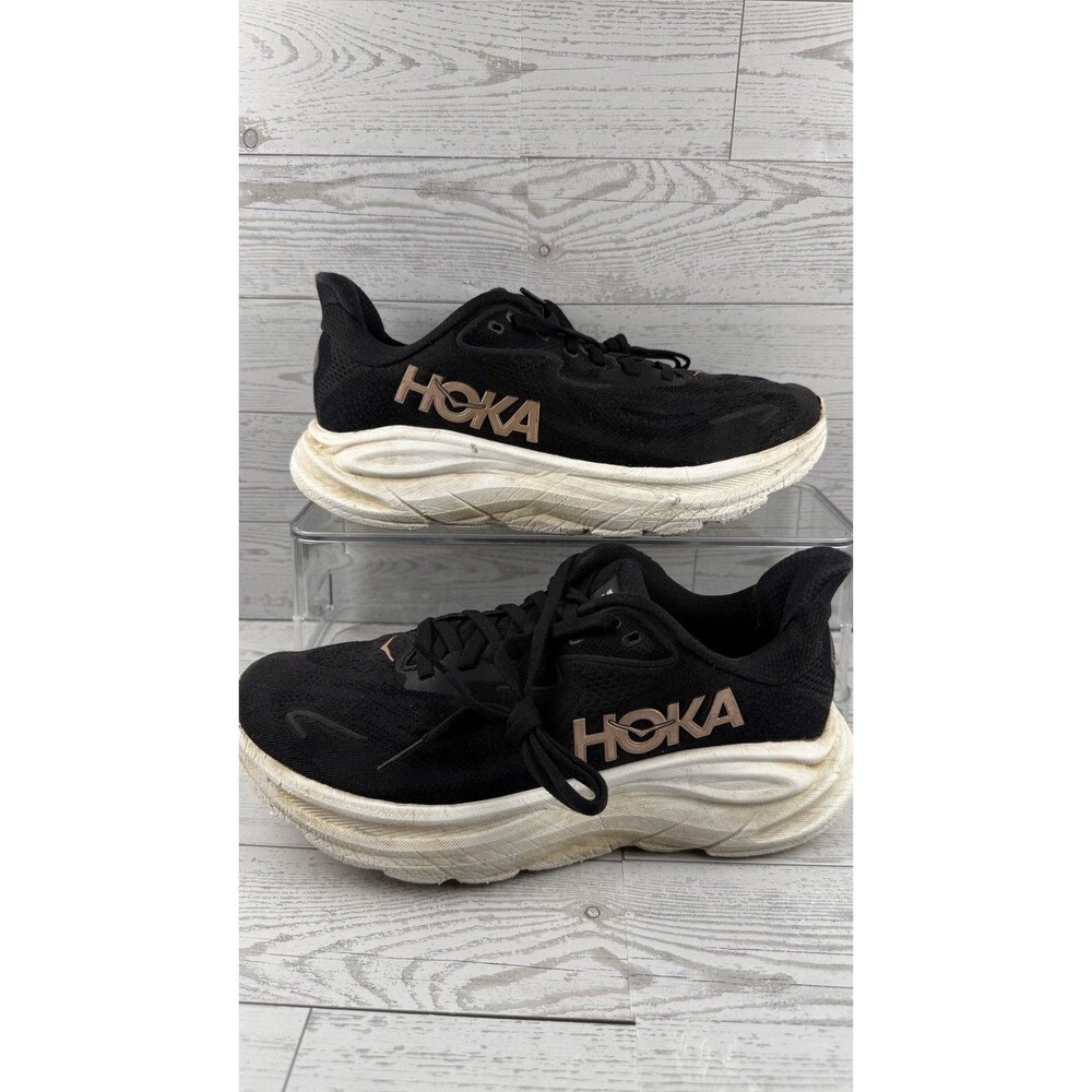 Hoka Clifton 10 Women's Size 8B Black White Cushioned Running Shoes #204